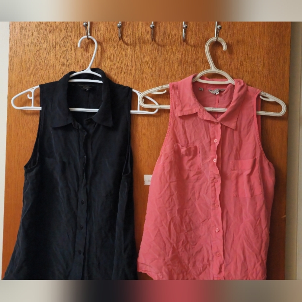 [BUNDLE] (2) GUESS Womens M Blouses